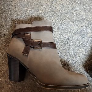 Maurices Joslyn Boots Size 9M